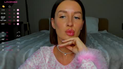 Snapshot of tina__bestie chatting on December 2024 09:04:01 AM Tina online show from December 2024 09:04:01 AM