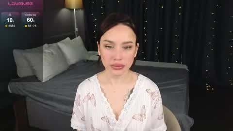 Snapshot of tina__morgan chatting on May 2026 05:46:02 AM Tina online show from May 2026 05:46:02 AM