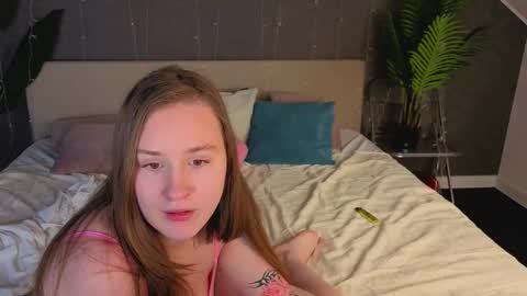 Stella online show from March 2026 10:08:01 AM