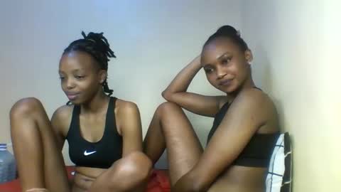 Snapshot of tina_merry chatting on November 2025 12:43:02 AM Tina online show from November 2025 12:43:02 AM