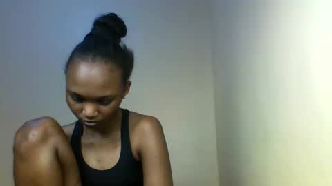 Snapshot of tina_merry chatting on November 2025 02:43:01 AM Tina online show from November 2025 02:43:01 AM