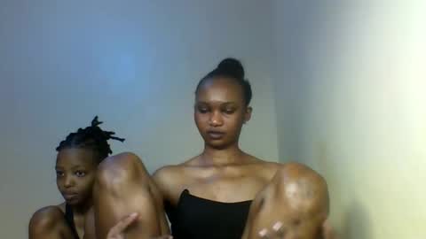 Snapshot of tina_merry chatting on November 2025 01:18:02 PM Tina online show from November 2025 01:18:02 PM