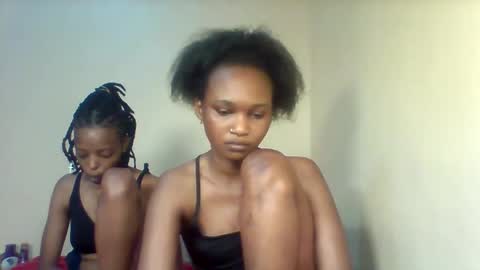 Snapshot of tina_merry chatting on November 2025 12:27:02 AM Tina online show from November 2025 12:27:02 AM