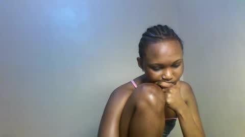 Snapshot of tina_merry chatting on November 2025 01:43:01 PM Tina online show from November 2025 01:43:01 PM