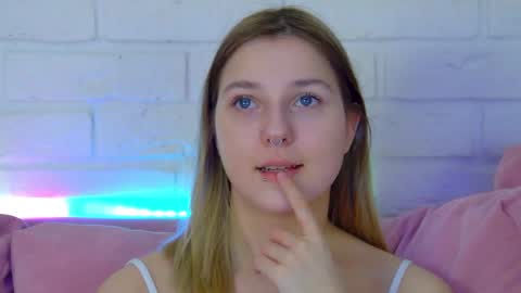 TinaBurton online show from April 2026 04:26:02 PM