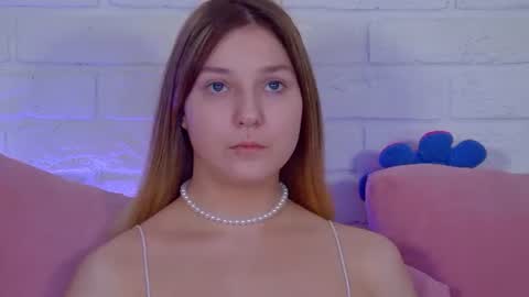 Snapshot of tinaburton chatting on June 2026 05:00:01 PM TinaBurton online show from June 2026 05:00:01 PM
