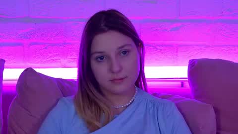 Snapshot of tinaburton chatting on June 2026 04:39:02 PM TinaBurton online show from June 2026 04:39:02 PM