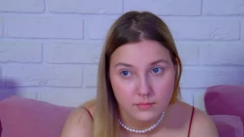 Snapshot of tinaburton chatting on July 2026 04:21:02 PM TinaBurton online show from July 2026 04:21:02 PM