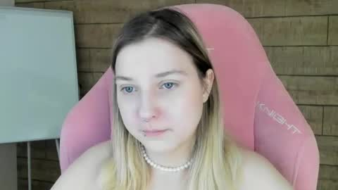Snapshot of tinaburton chatting on July 2026 04:34:01 PM TinaBurton online show from July 2026 04:34:01 PM
