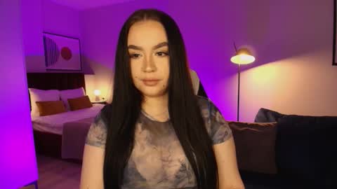 hi im curvy babyface girlie Tina online show from February 2026 08:13:01 AM