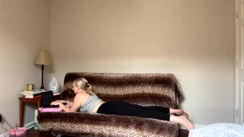 tinatinatina1738 online show from October 2025 06:38:02 PM