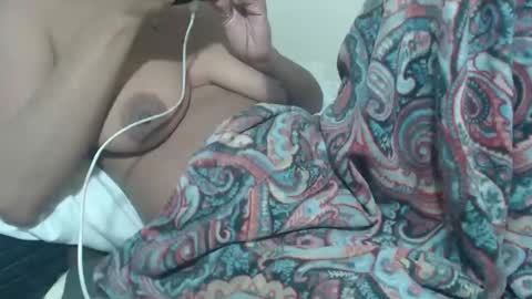 Snapshot of tinaxxxpetite chatting on June 2026 03:39:02 AM Tina online show from June 2026 03:39:02 AM