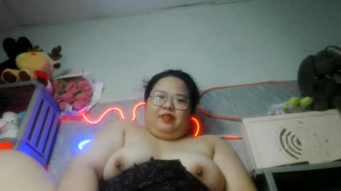 Snapshot of tini_bei chatting on May 2026 03:54:01 PM tini_bei online show from May 2026 03:54:01 PM