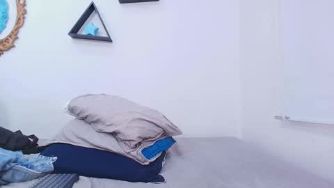 tinkerbell online show from November 2025 07:21:01 PM