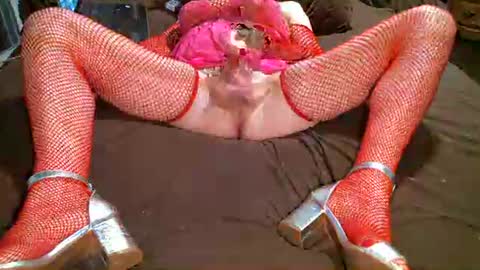 Snapshot of tinnavogler chatting on January 2025 10:32:02 PM tinnavogler online show from January 2025 10:32:02 PM