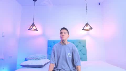 TINNY AND CANDY online show from February 2025 01:11:01 PM