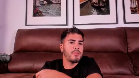 tinoclandestino online show from December 2024 05:24:01 PM