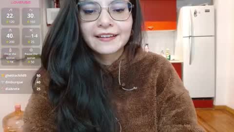 Tiny Caroline online show from December 2024 01:59:01 AM