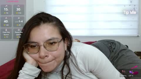 Snapshot of tiny_caroline chatting on June 2026 12:08:01 AM Tiny Caroline online show from June 2026 12:08:01 AM