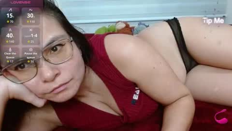 Snapshot of tiny_caroline chatting on July 2026 04:04:01 AM Tiny Caroline online show from July 2026 04:04:01 AM