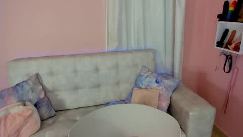 tiny_cora online show from February 2025 04:36:01 PM