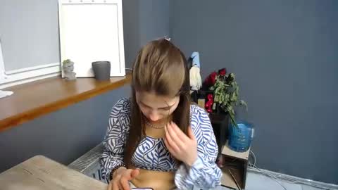 Gloria online show from March 2025 07:21:02 AM