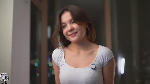 Lyssa     online show from February 2025 02:45:01 PM