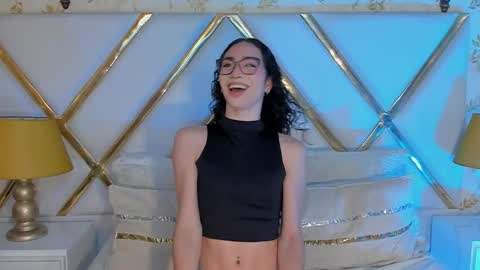 Thomm  Independent Model online show from March 2026 07:45:01 AM