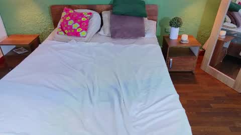 tiny_whore18 online show from June 2026 07:10:01 AM