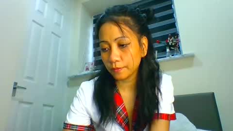 Tinyasian911718 sweetinyasian instagram online show from December 2024 02:26:02 PM