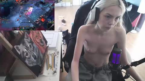 stage Kylie Sinner  brand CLITBAIT online show from February 2025 01:16:02 PM