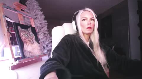 stage Kylie Sinner  brand CLITBAIT online show from February 2026 05:33:02 AM