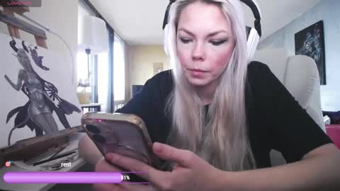 stage Kylie Sinner  brand CLITBAIT online show from March 2026 08:21:02 PM