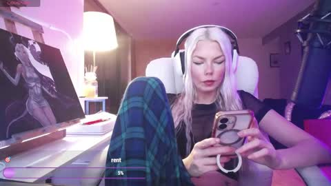 stage Kylie Sinner  brand CLITBAIT online show from April 2026 01:38:01 AM