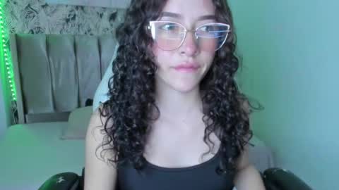 Snapshot of tinysophi chatting on June 2026 02:43:01 PM tinysophi online show from June 2026 02:43:01 PM
