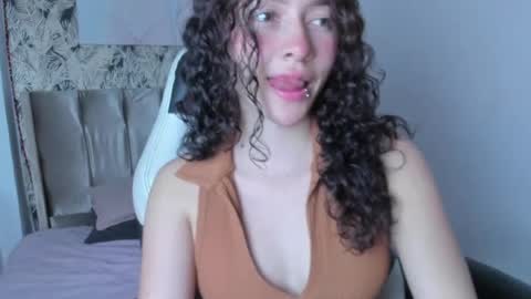Snapshot of tinysophi chatting on June 2026 02:23:02 PM tinysophi online show from June 2026 02:23:02 PM