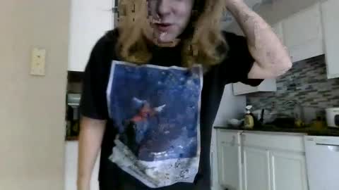 Snapshot of tinywithtiddies chatting on September 2025 01:44:02 PM tinywithtiddies online show from September 2025 01:44:02 PM