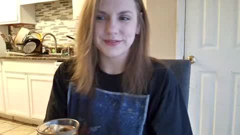 Snapshot of tinywithtiddies chatting on December 2025 12:54:01 PM tinywithtiddies online show from December 2025 12:54:01 PM