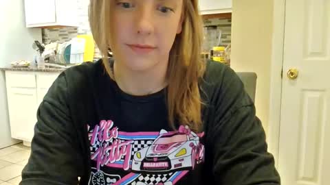 Snapshot of tinywithtiddies chatting on January 2026 12:32:02 PM tinywithtiddies online show from January 2026 12:32:02 PM