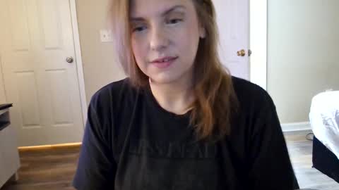 Snapshot of tinywithtiddies chatting on February 2026 01:39:02 AM tinywithtiddies online show from February 2026 01:39:02 AM