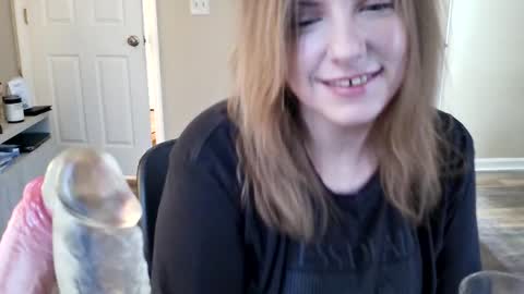 Snapshot of tinywithtiddies chatting on April 2026 01:22:02 PM tinywithtiddies online show from April 2026 01:22:02 PM