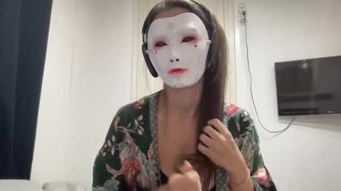 Tinks online show from January 2026 09:42:02 PM