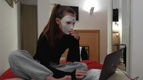 Snapshot of tipsytinkerbell chatting on April 2026 11:06:01 PM Tinks online show from April 2026 11:06:01 PM
