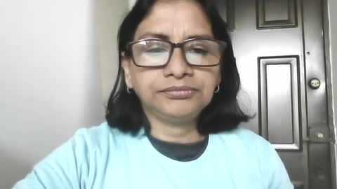 Snapshot of titssmall123 chatting on June 2026 02:29:01 PM Ester online show from June 2026 02:29:01 PM