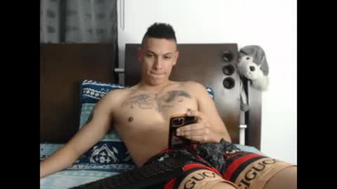 Snapshot of tobicraig chatting on July 2026 01:29:01 AM Andres Independent Model online show from July 2026 01:29:01 AM