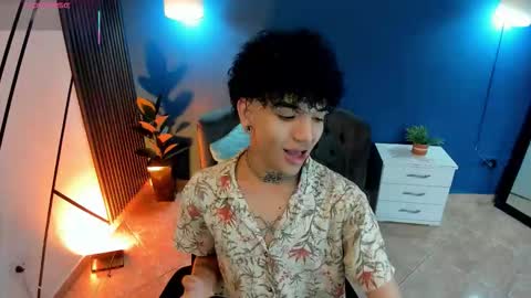 todoroki_g online show from November 2025 11:43:01 AM