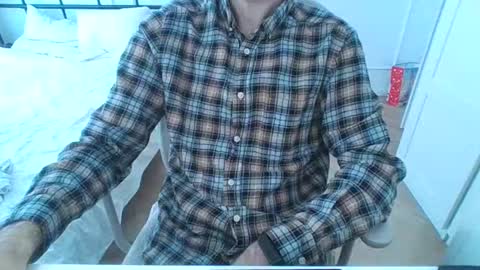 Snapshot of toja112 chatting on January 2025 09:47:02 AM Martin online show from January 2025 09:47:02 AM