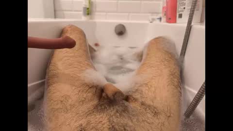 Snapshot of toja112 chatting on November 2025 08:41:02 PM Martin online show from November 2025 08:41:02 PM