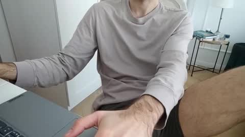 Snapshot of toja112 chatting on February 2026 11:25:01 AM Martin online show from February 2026 11:25:01 AM