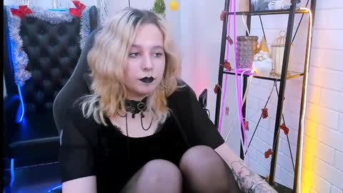 Tolli Moll online show from January 2025 11:14:01 AM